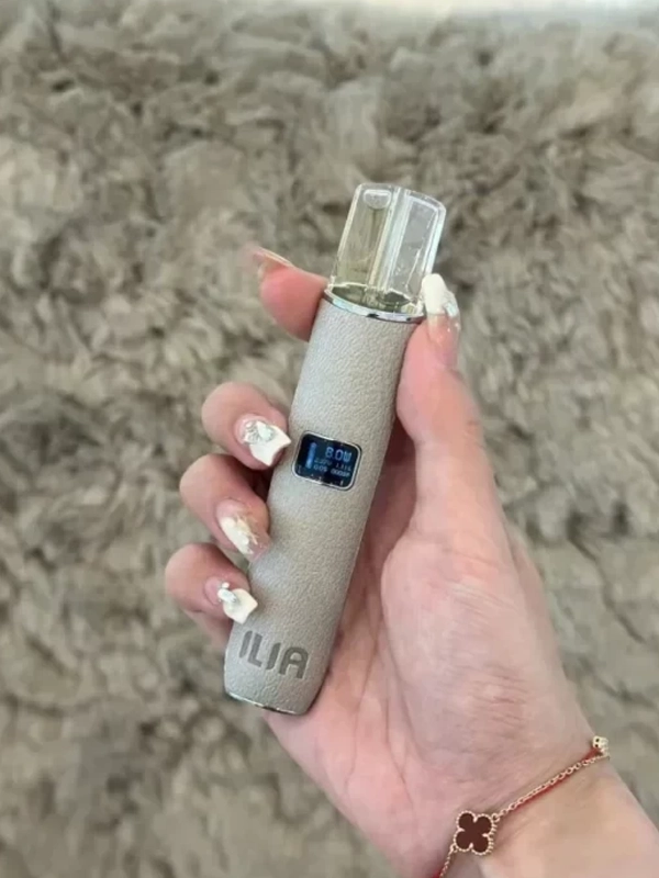 哩亞電子煙主機革調系列-ILIA皮革主機-銀河灰 哩亞電子煙主機革調系列 ILIA皮革主機 銀河灰